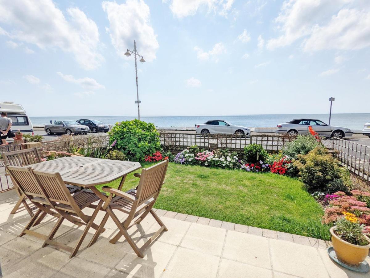 Stonesthrow - Bognor Regis Villa Exterior foto